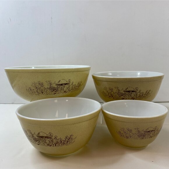 Pyrex Forest Fancies #403 Mushroom Print 2.5 Liter Mixing Bowl Vintage - Picture 6 of 6